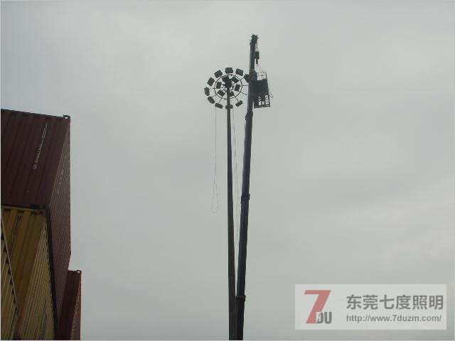 高桿燈廠家指導-自動升降高桿燈的日常維護和保養工作