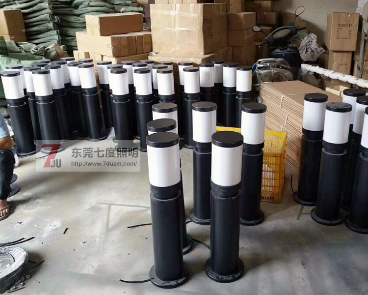 廣場草坪燈生產廠家東莞七度照明成品圖片