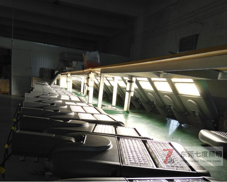 東莞七度照明LED路燈壽命長的原因