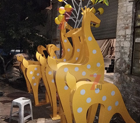 公園\廣場(chǎng)梅花鹿造型景觀燈生產(chǎn)實(shí)拍1