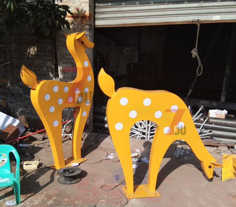 公園\廣場(chǎng)梅花鹿造型景觀燈生產(chǎn)實(shí)拍2