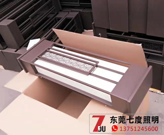 800mm高非標定制長方形現代仿云石墻壁燈實拍圖片