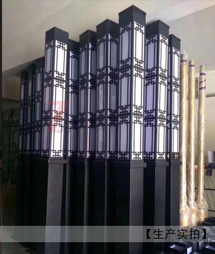 (QDJGDZ-016)廣場(chǎng)中式鏤空方形景觀燈柱生產(chǎn)實(shí)拍圖片